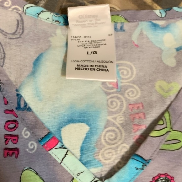 Scrub Top - Picture 3 of 3